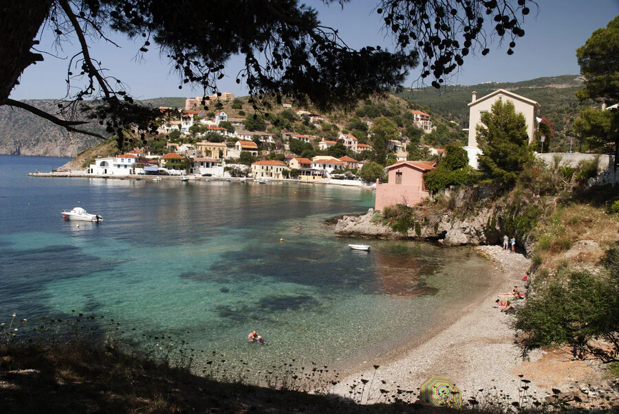 Quelle est la meilleure façon d'accéder à la calanque de Mejean ?